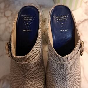 Valentina Rangoni Gold Leather Metallic Bow Block Heel Mules 7.5 Made In ITALY